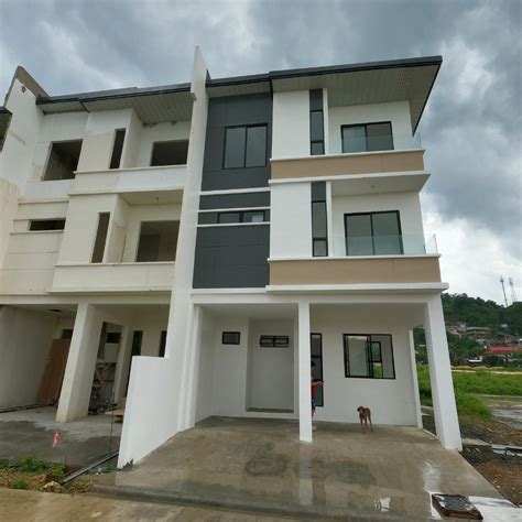 3 Bedrooms House and lot For Sale in Talamban, Cebu, Cebu.